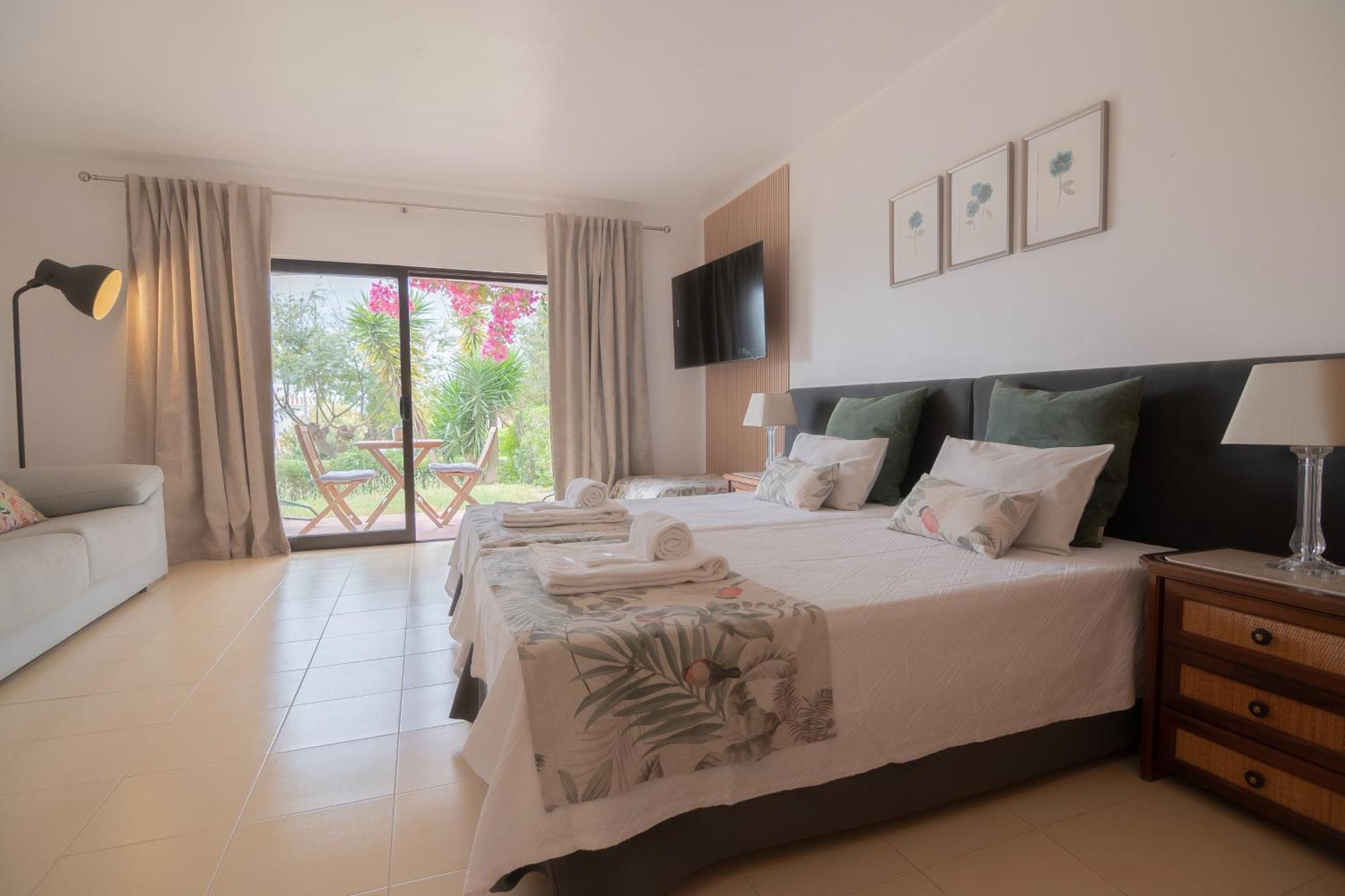 Seacoast Retreat With Pool And Beach Access By Drago Rentals Albufeira Extérieur photo