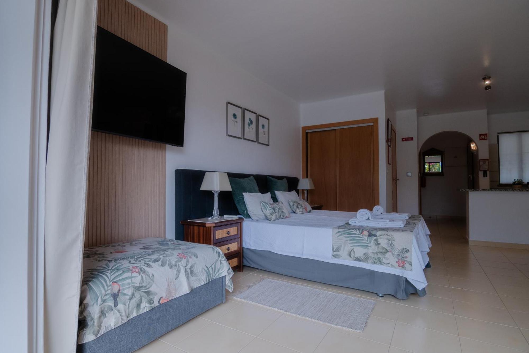 Seacoast Retreat With Pool And Beach Access By Drago Rentals Albufeira Extérieur photo